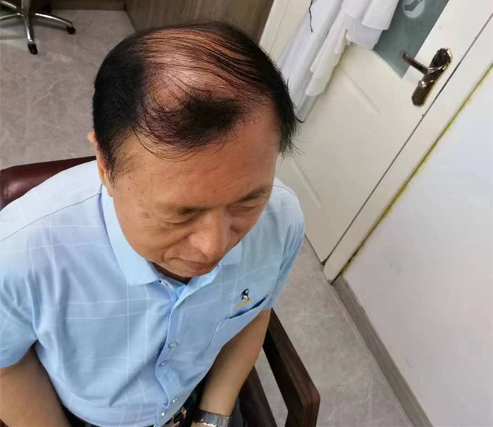 于明奇 \